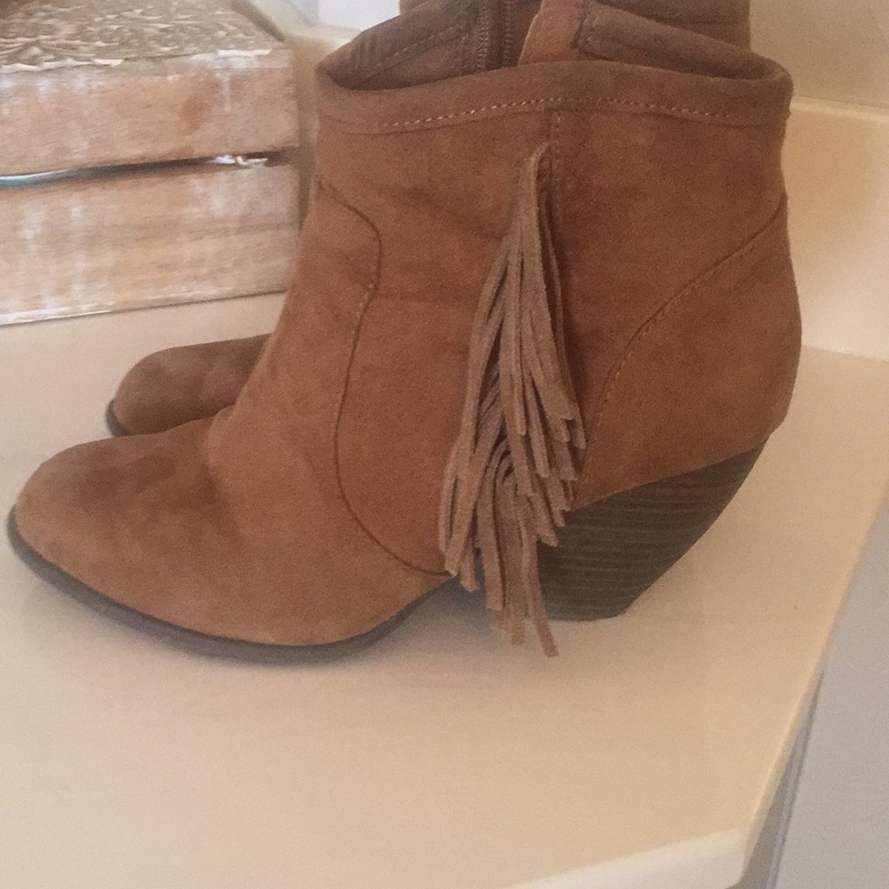 Mossimo fringe booties